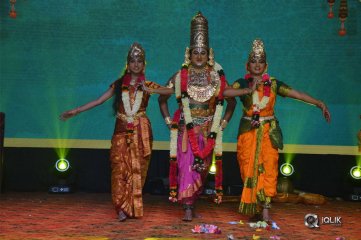 Geeta Govindham Pre Release Function Photos